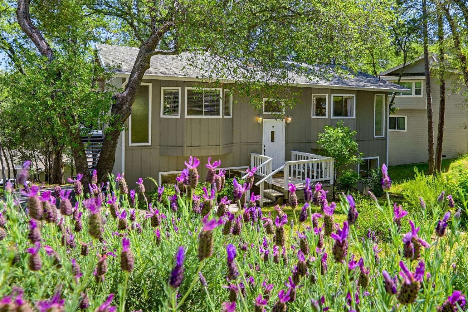20755 Chaparral Cir, Penn Valley, CA 95946-9448