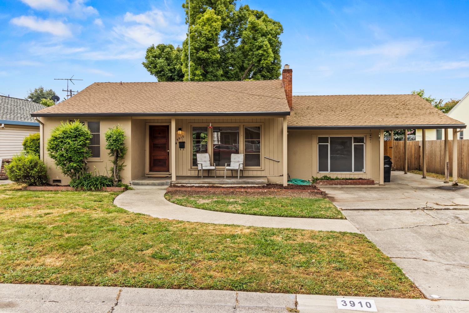 3910 Lasuen Dr, Sacramento, CA 95821-6527