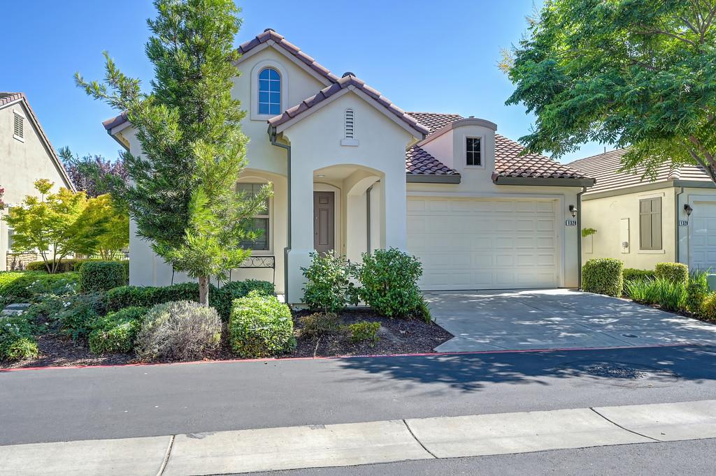 1328 Volonne Dr, Roseville, CA 95747-3521