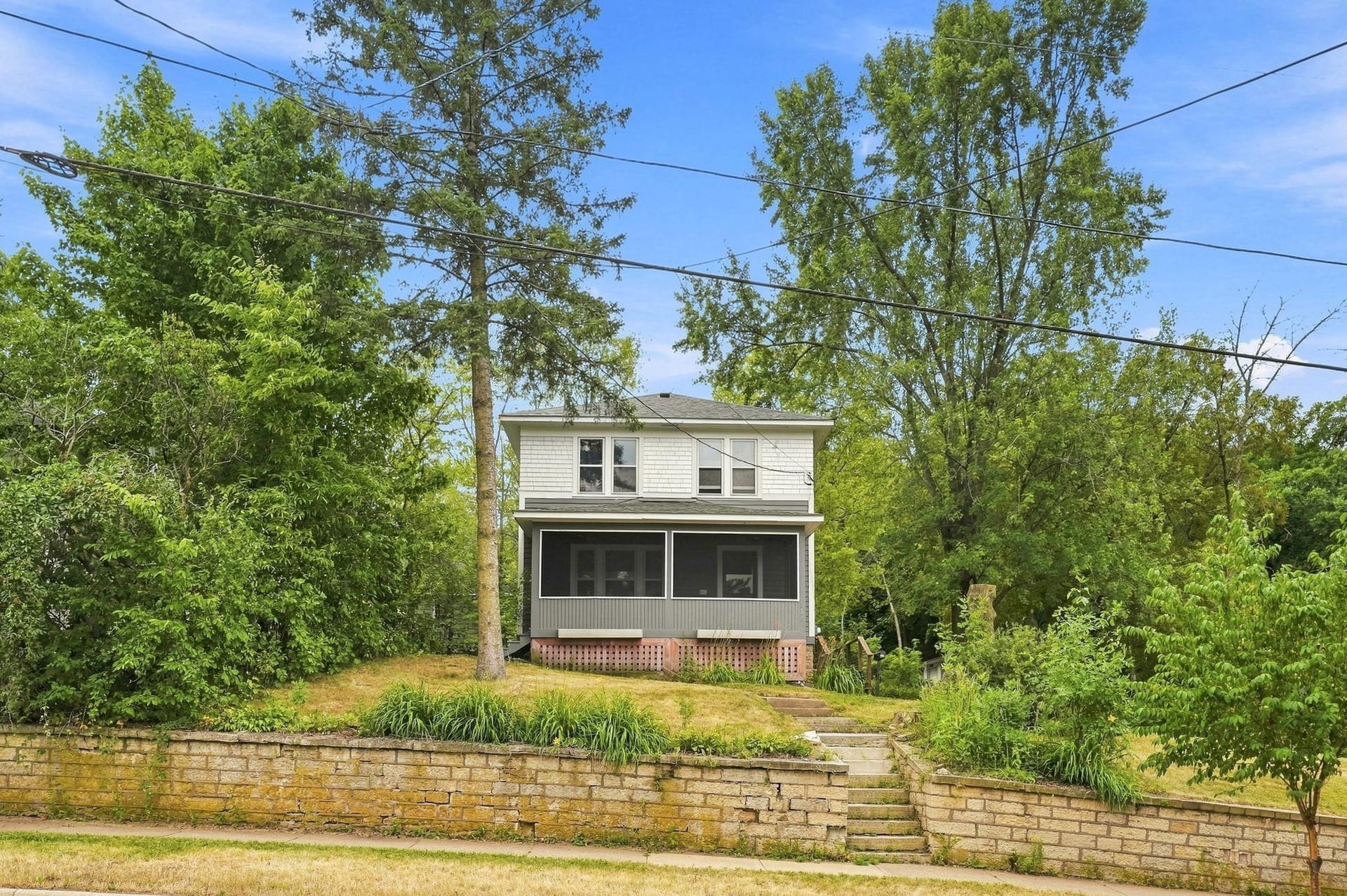 816 Vine Street, Hudson, WI 54016