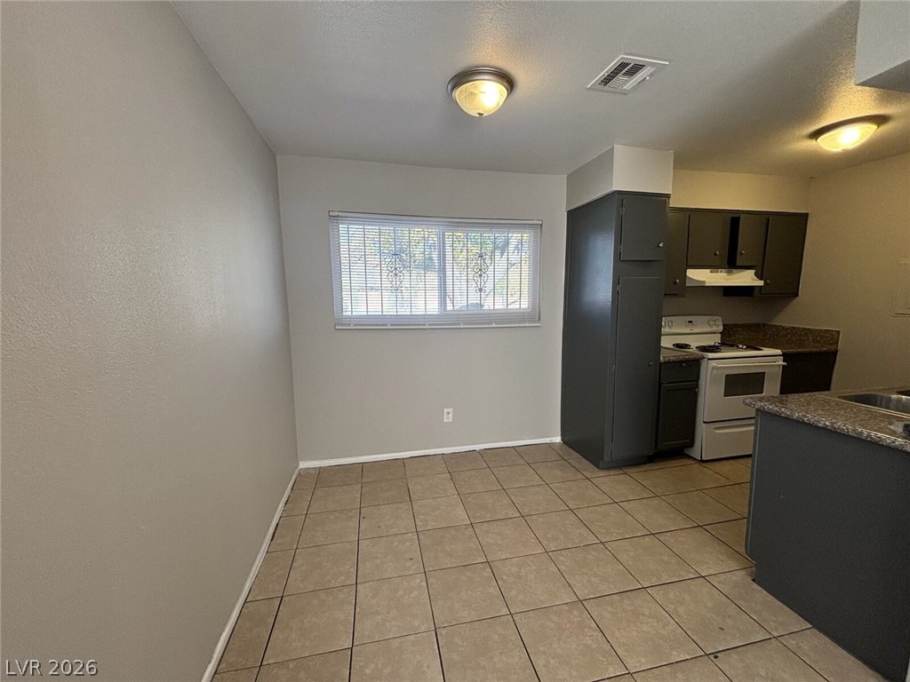 2504 East Mesquite Avenue