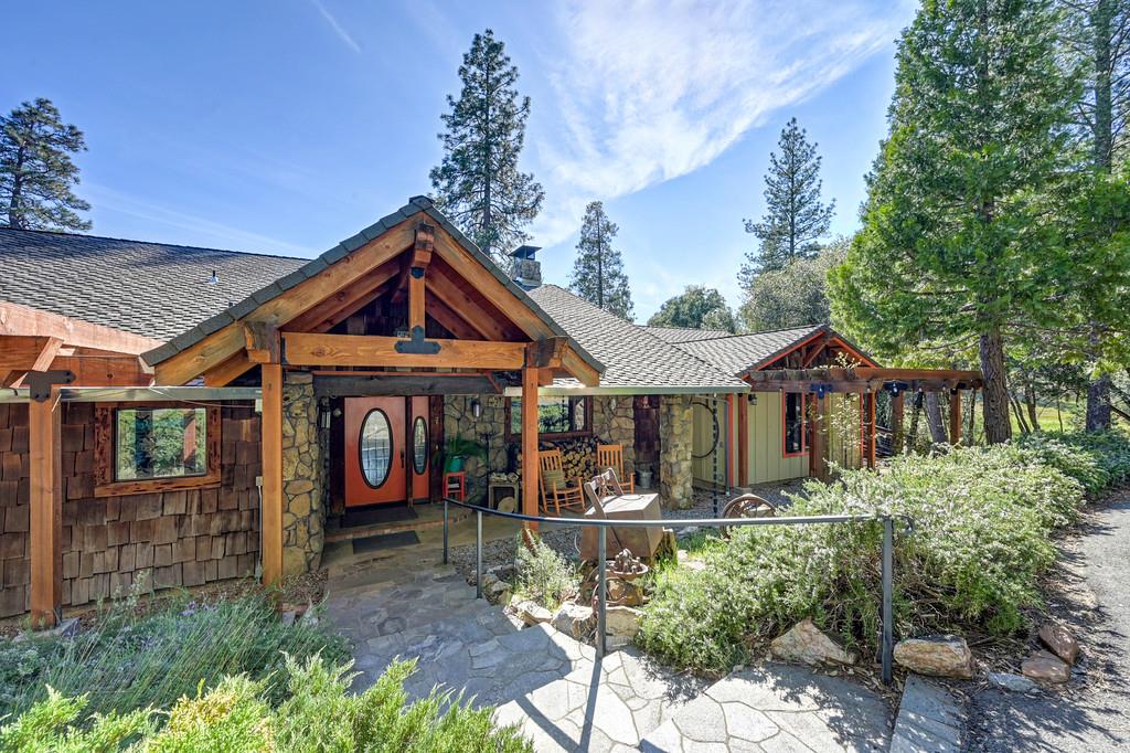19736 Jesus Maria Rd, Mokelumne Hill, CA 95245