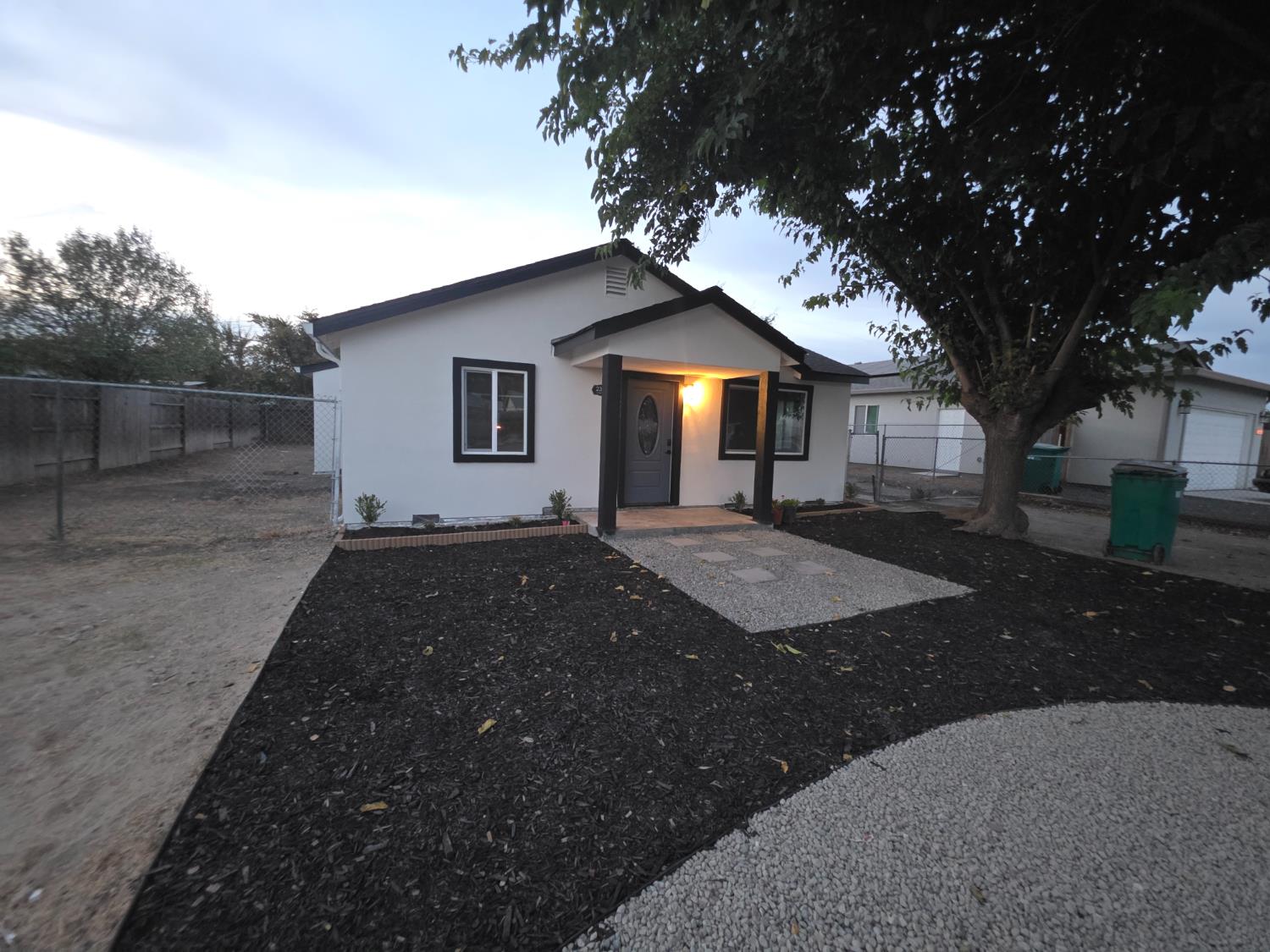 2347 E Alpine Ave, Stockton, CA 95205-2522