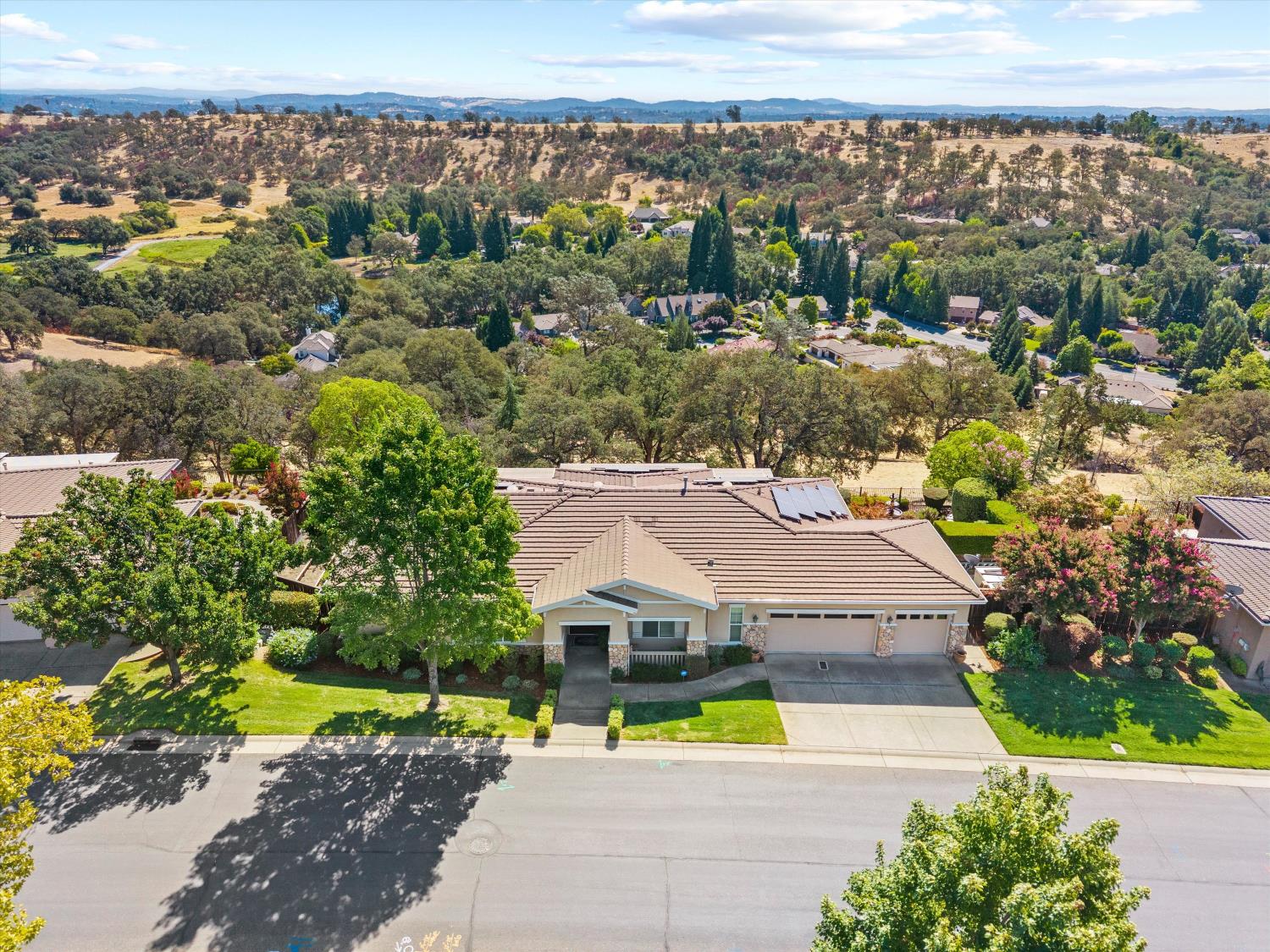 4145 Tahoe Vista Dr, Rocklin, CA 95765-5089