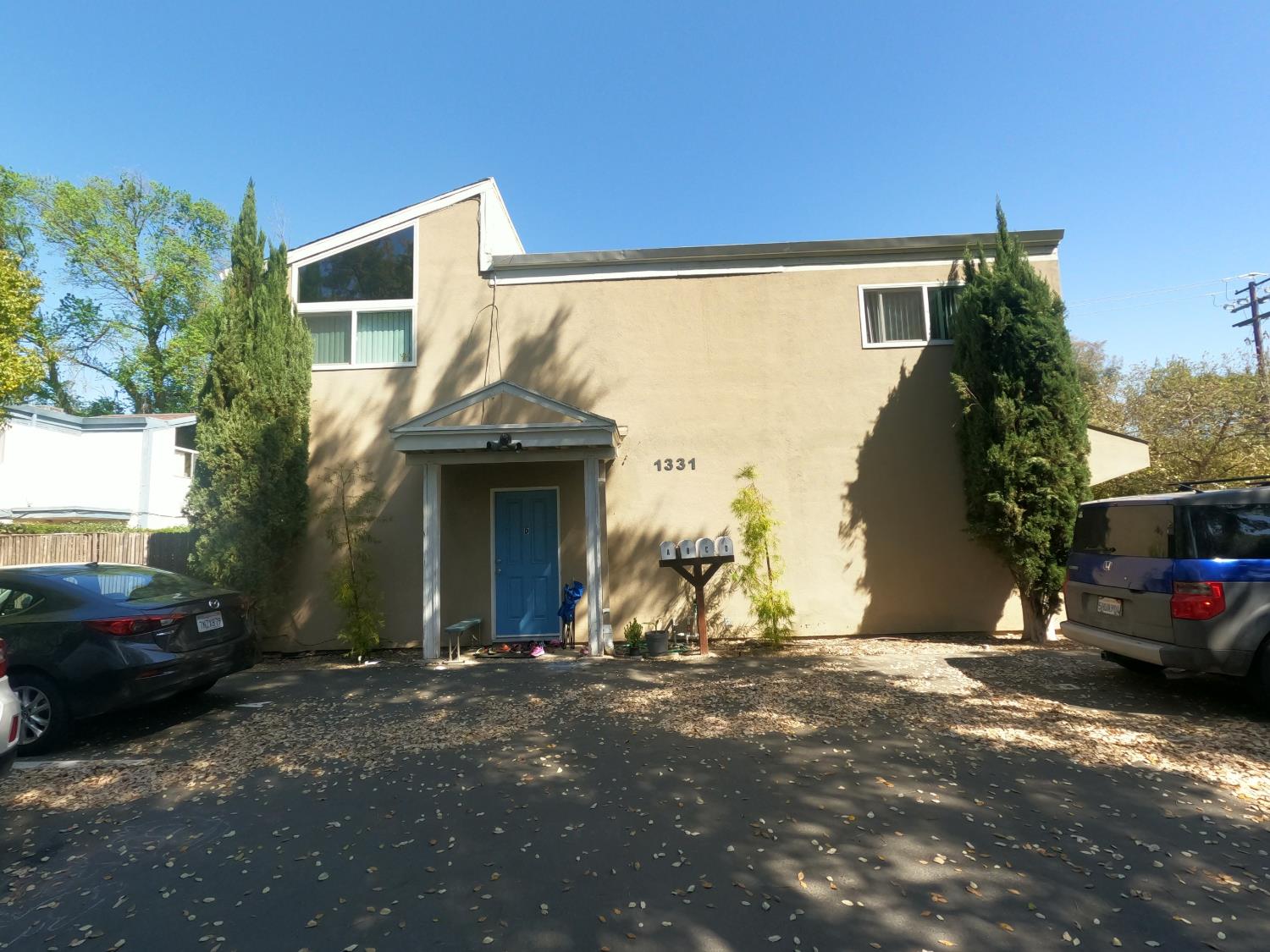 1331 Drake Dr, Davis, CA 95616-0862