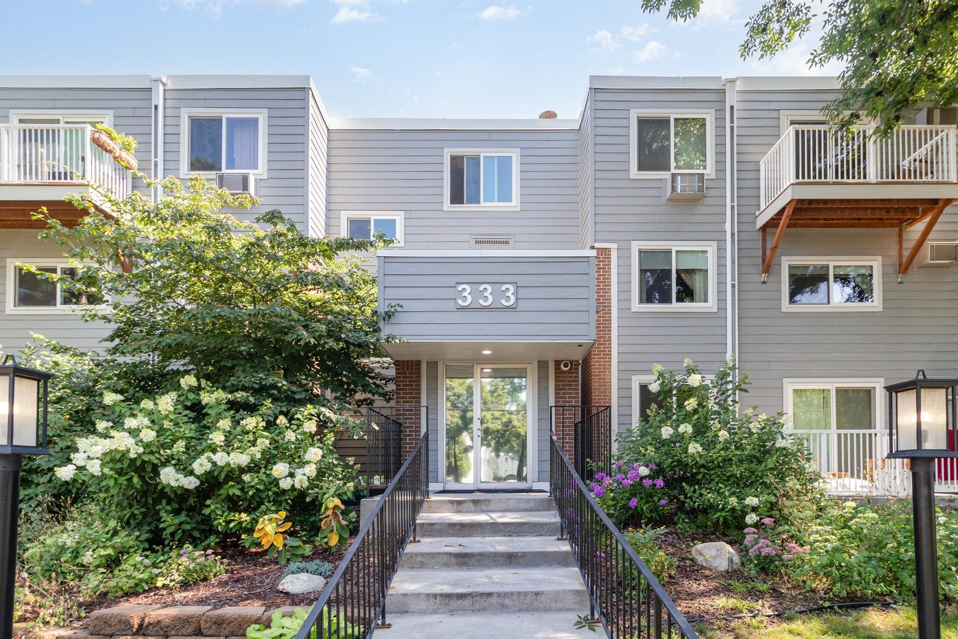 333 8th Street SE #316, Minneapolis, MN 55414