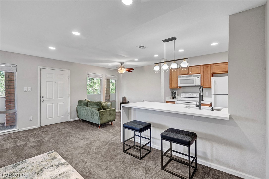 730 Oakmont Avenue 904