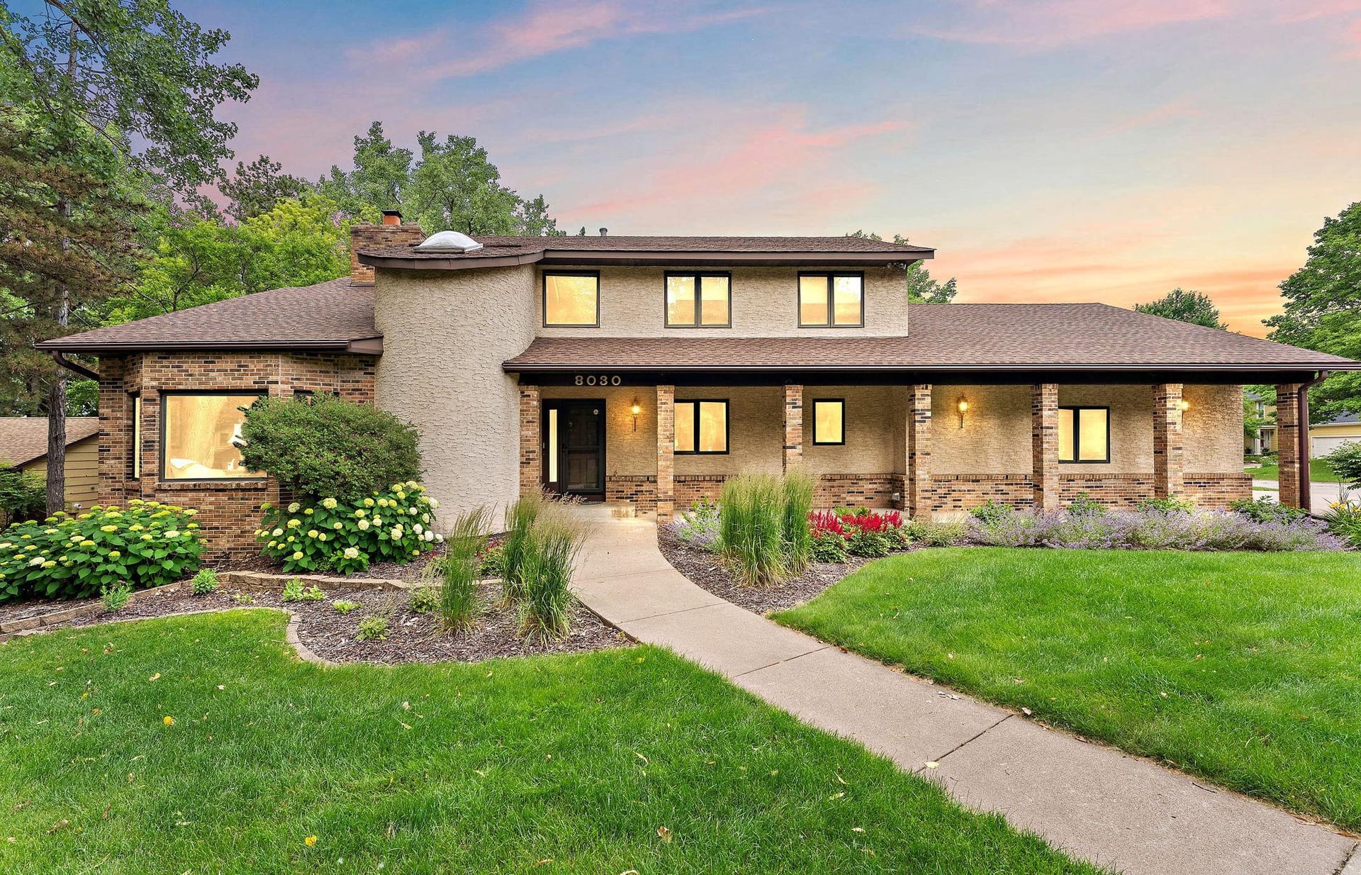 8030 Somerset Road, Woodbury, MN 55125