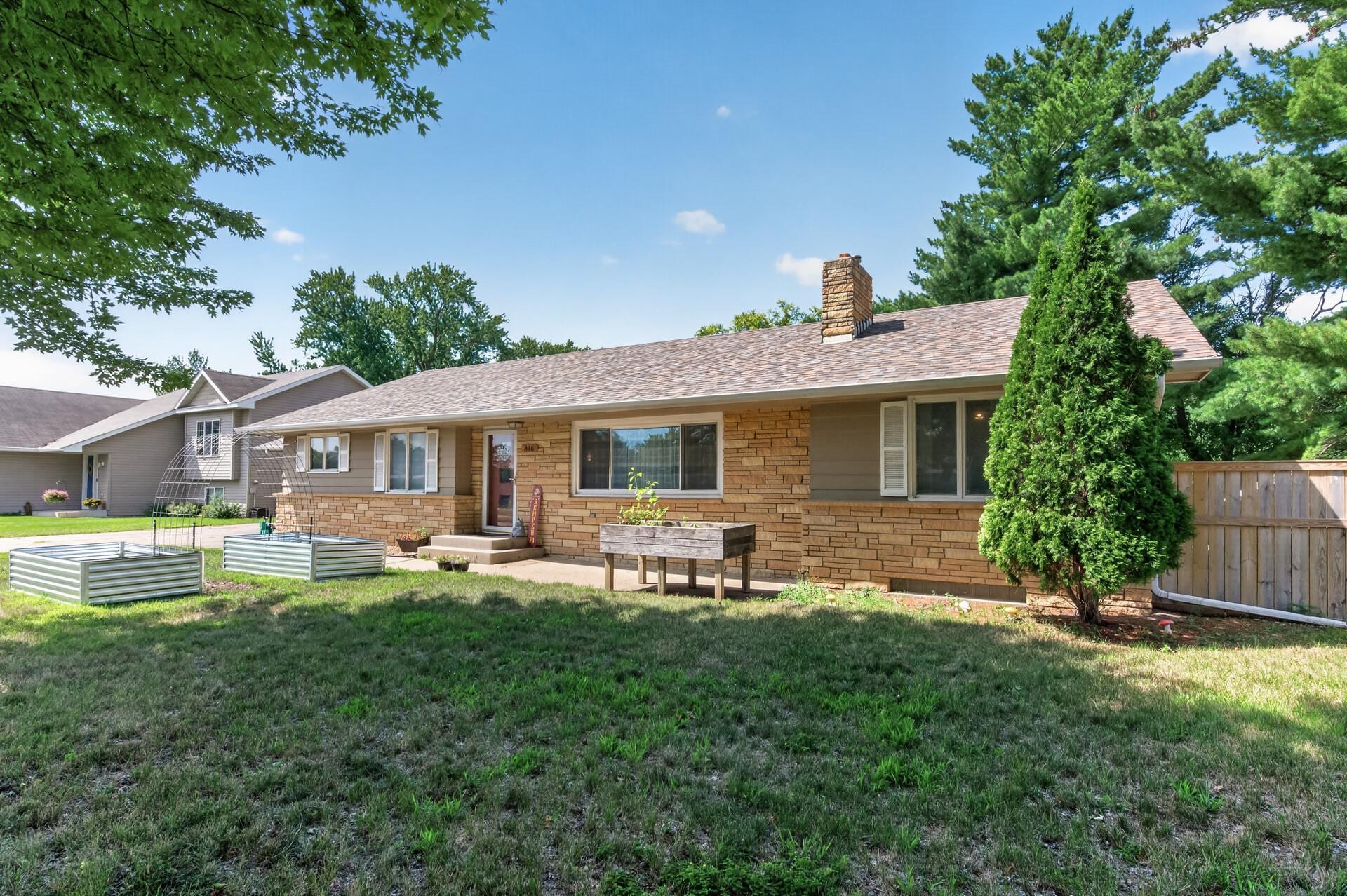 816 8th Street, Farmington, MN 55024