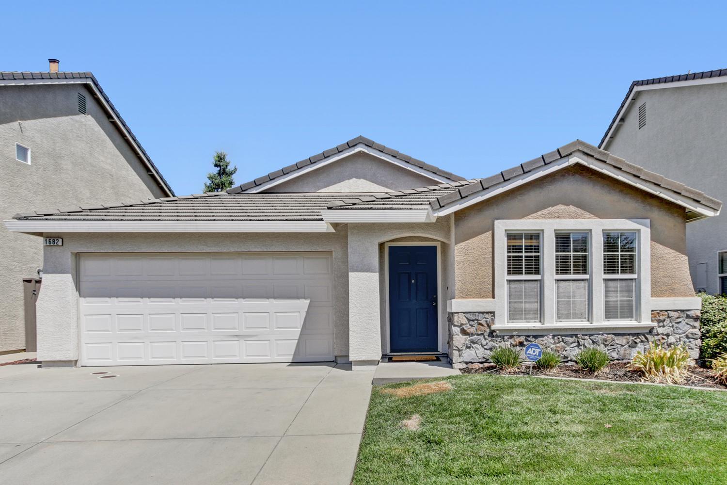 1682 Loon Lake St, Roseville, CA 95747-4621