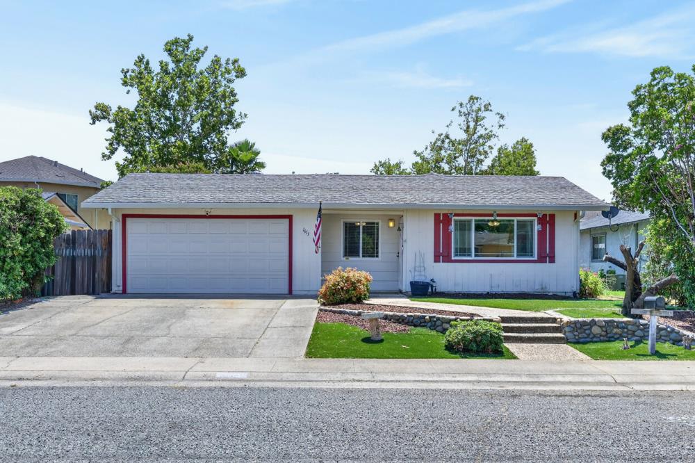 1613 4th St, Lincoln, CA 95648-1561
