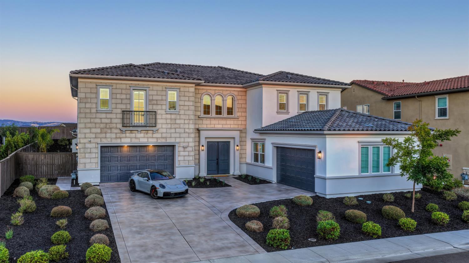 4068 Whitney Vista Lane, Rocklin, CA 95677