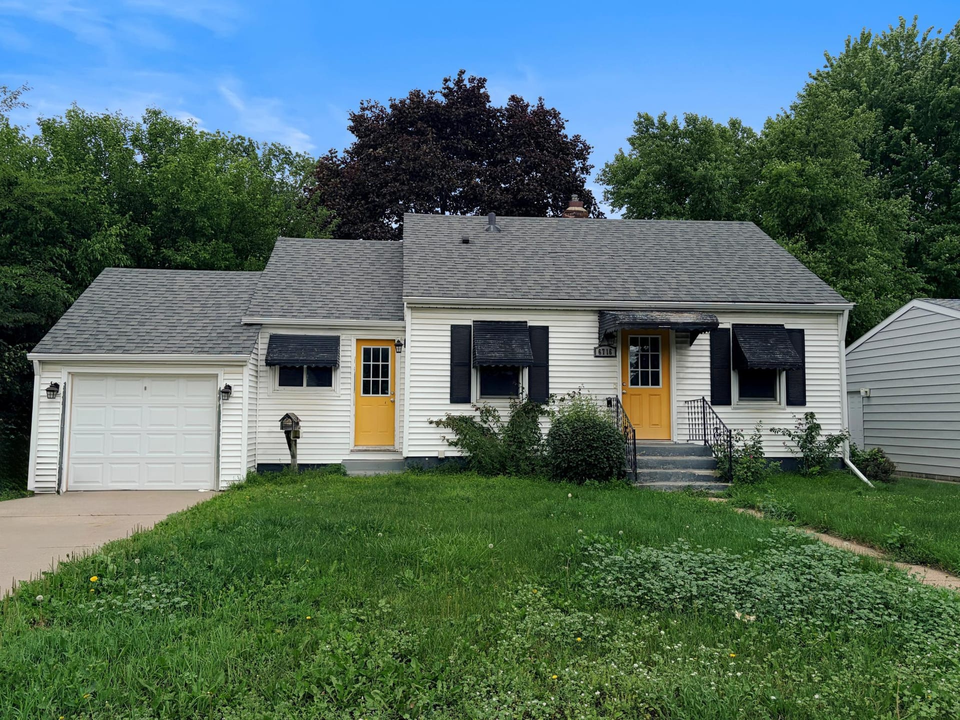 6716 Cedar Lake Road S, Saint Louis Park, MN 55426