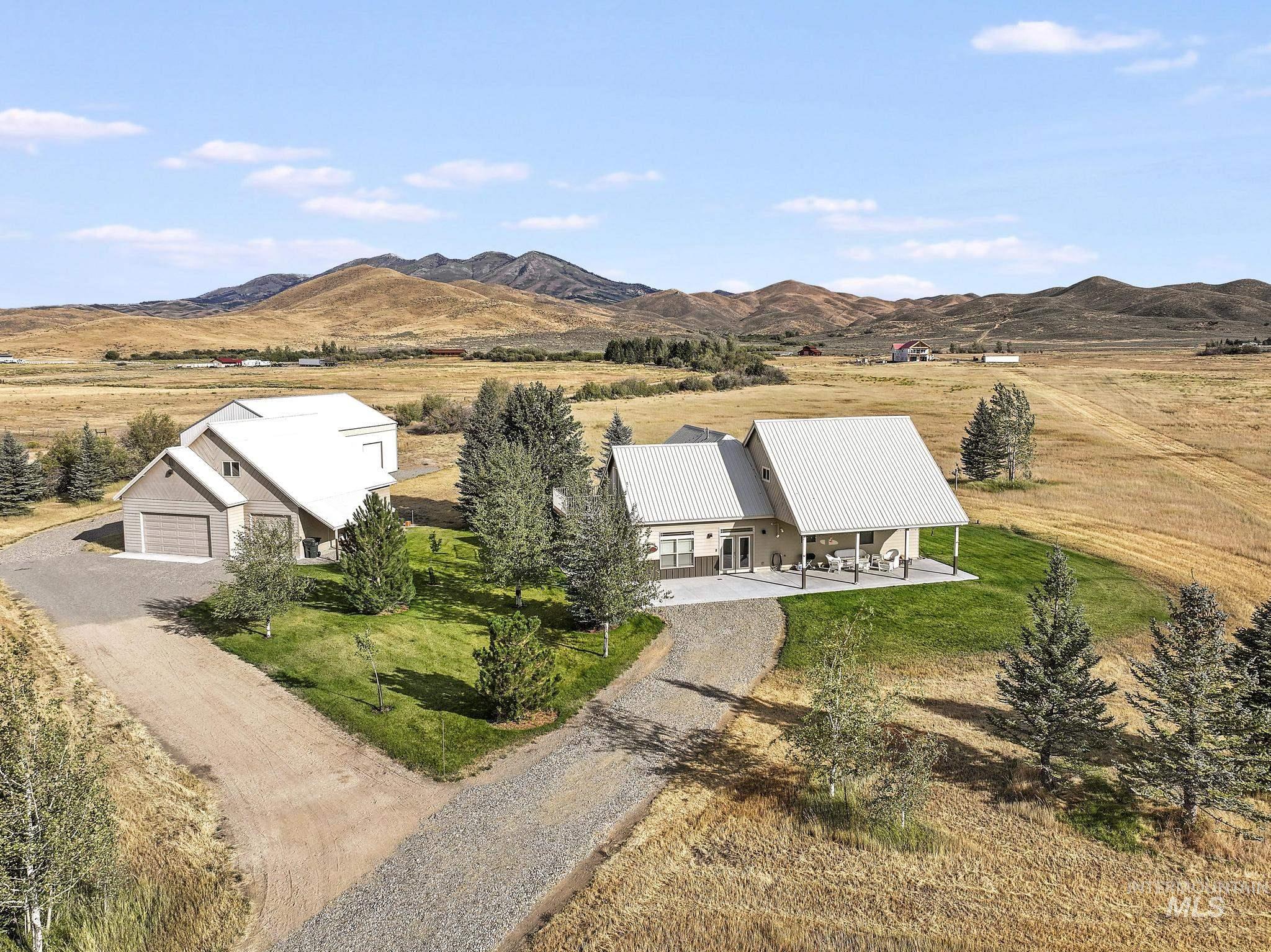 103 Horseshoe Loop, Fairfield ID 83327