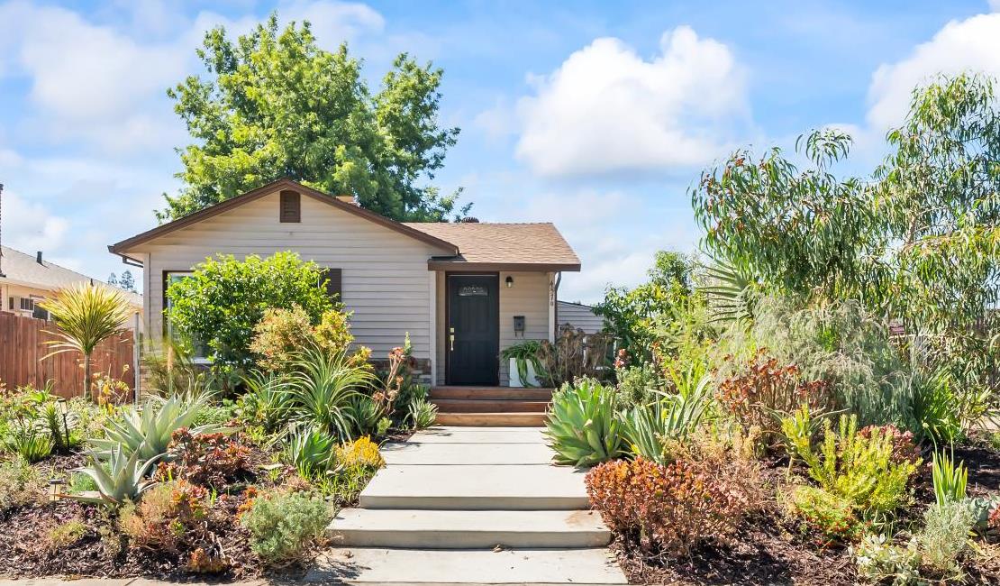 4570 Soledad Ave, Sacramento, CA 95820-5160