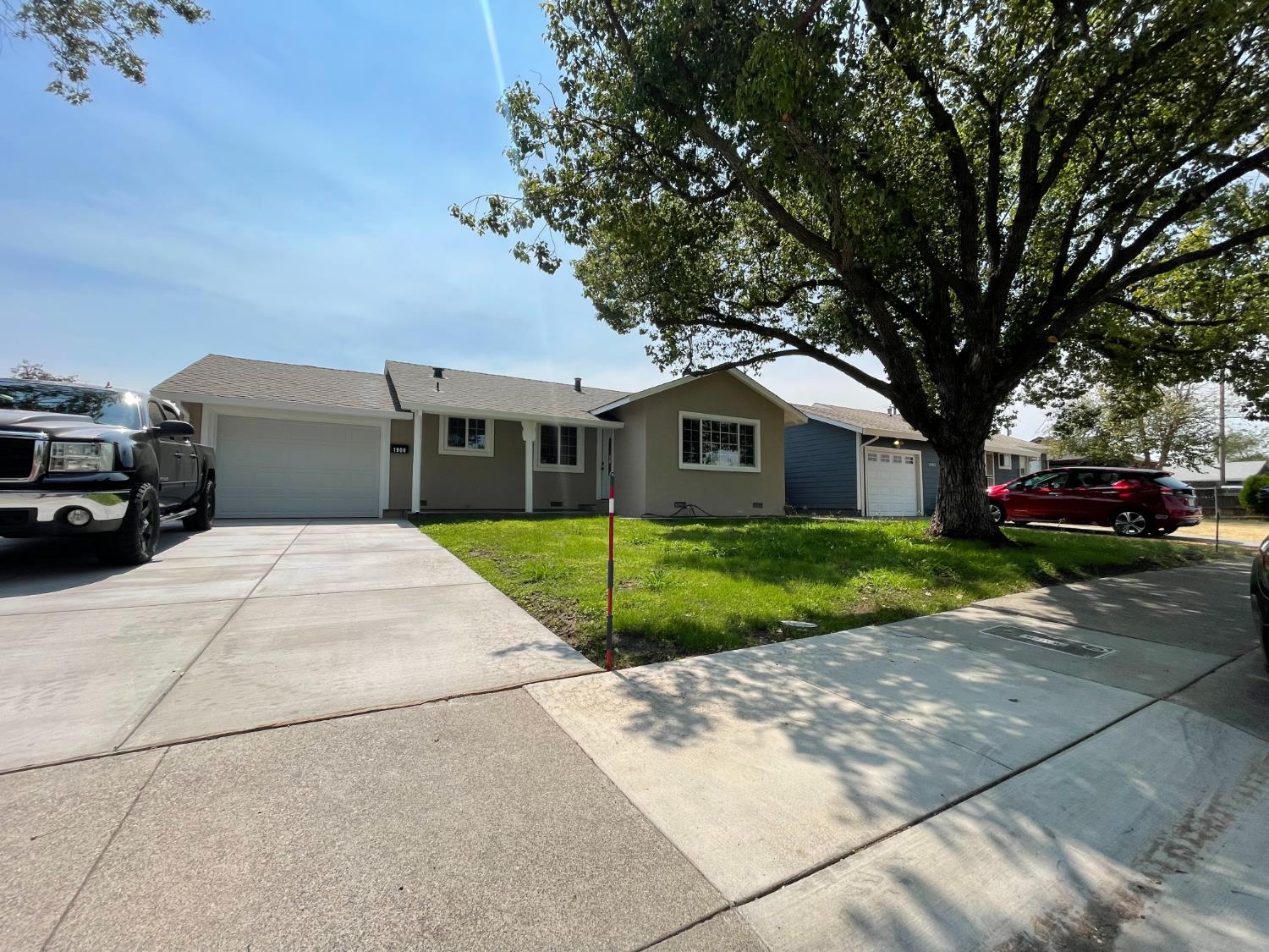 1900 Kirk Way, Sacramento, CA 95822-5268