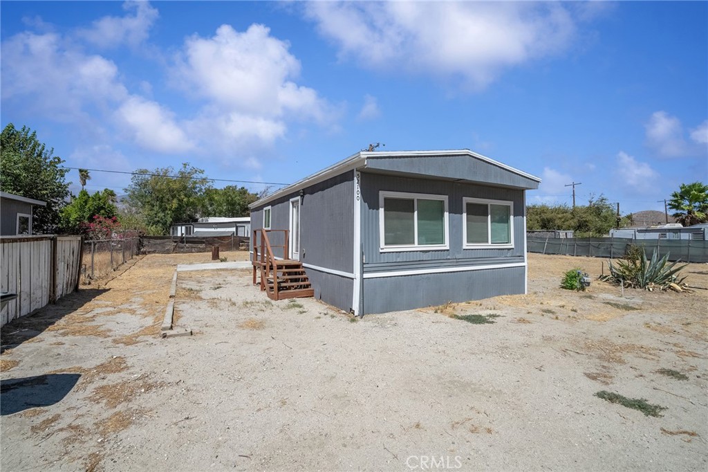 52100 Esperanza Avenue