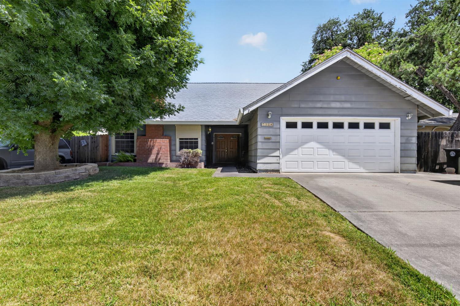 7124 Van Maren Ln, Citrus Heights, CA 95621-3535