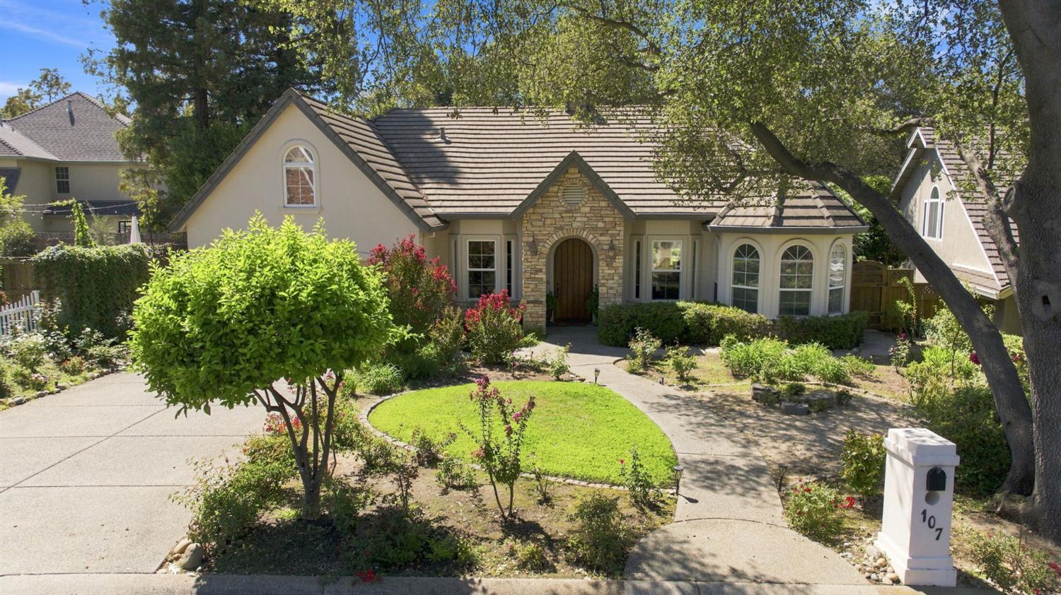 107 Egloff Cir, Folsom, CA 95630-6616
