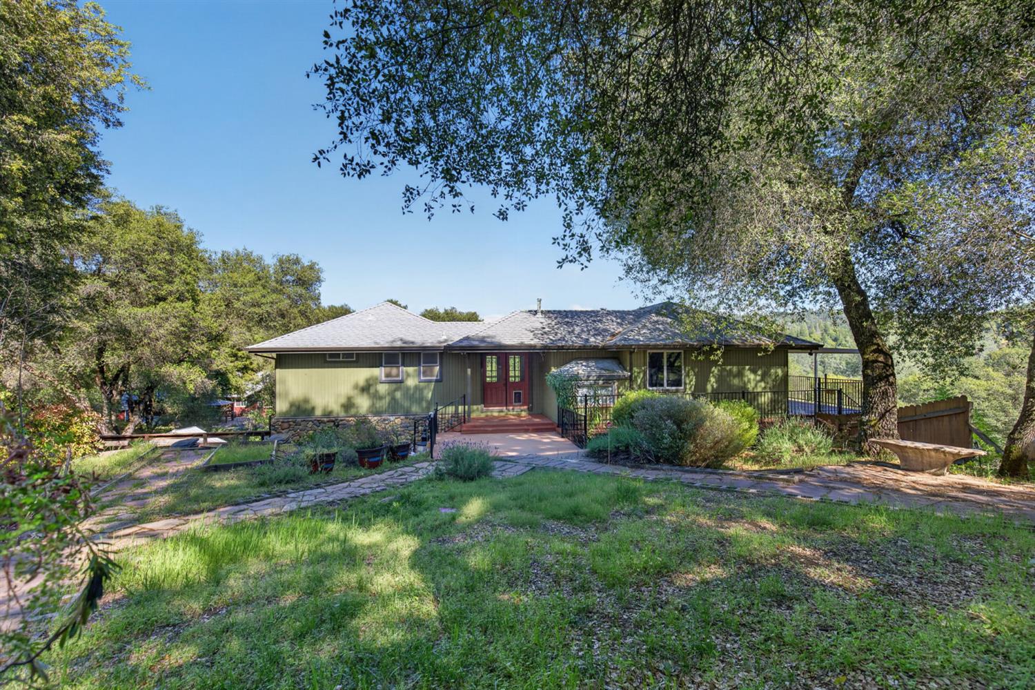 4450 Cosumnes View Trl, Placerville, CA 95667-8821