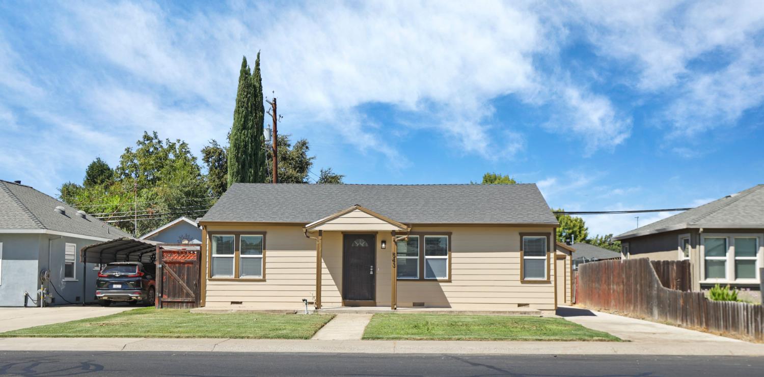 3635 Country Club Blvd, Stockton, CA 95204-3811