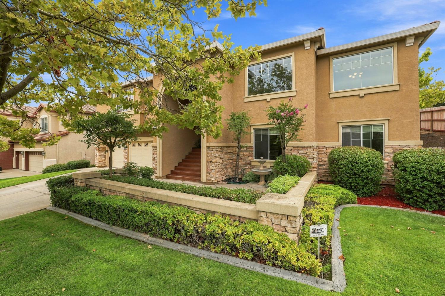 400 Listowe Dr, Folsom, CA 95630-6202