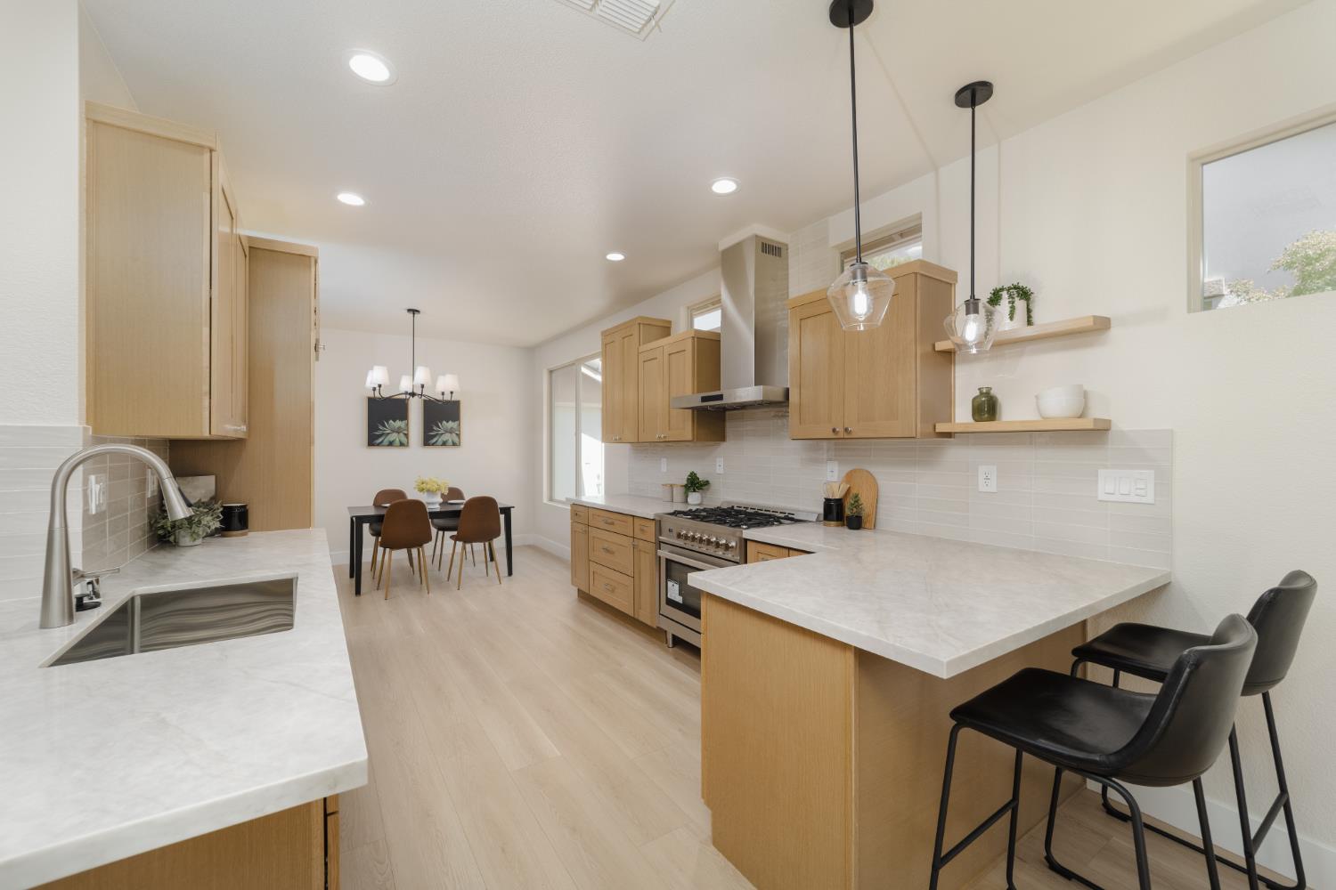 2165 Monument Dr, Lincoln, CA 95648-8214