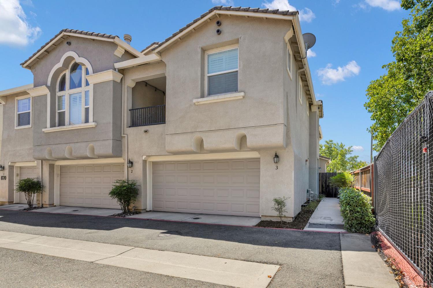 870 Sierra View Cir #3, Lincoln, CA 95648-8051