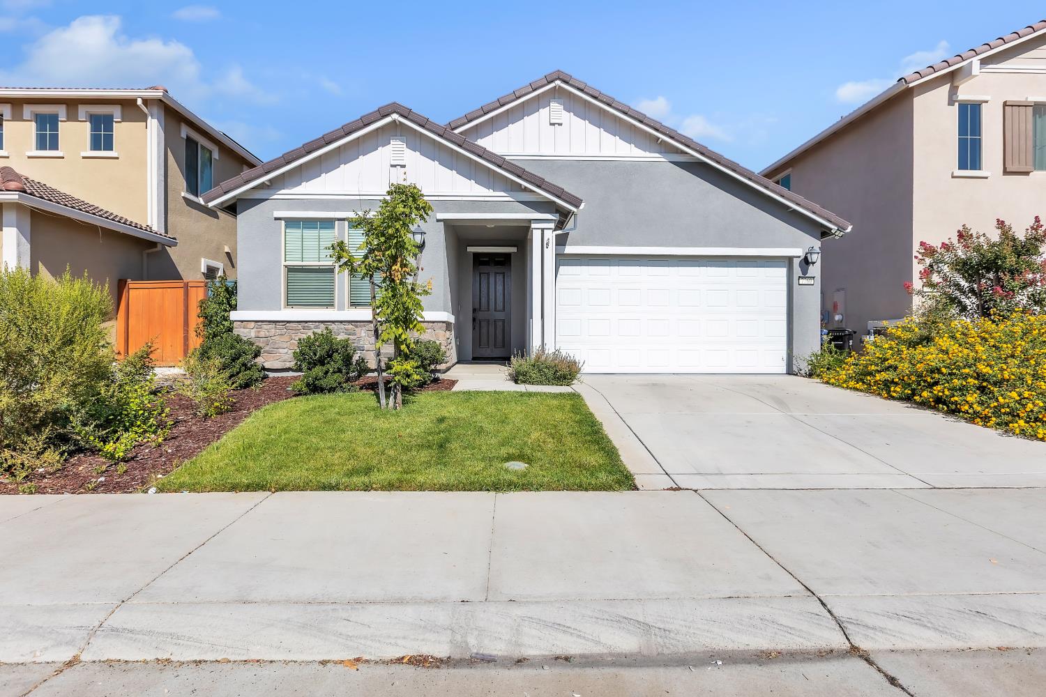 7760 Shattuck Ct, Antelope, CA 95843-3979
