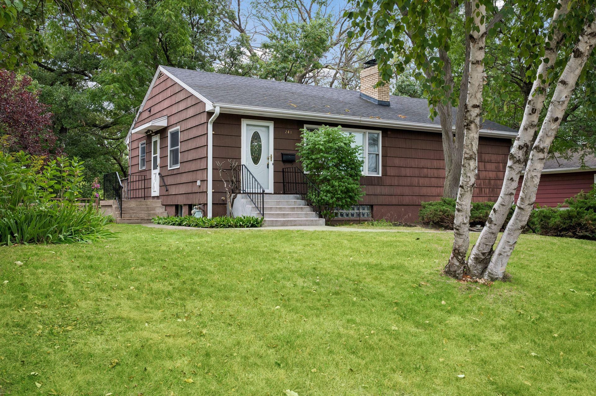 241 Van Buren Avenue N, Hopkins, MN 55343