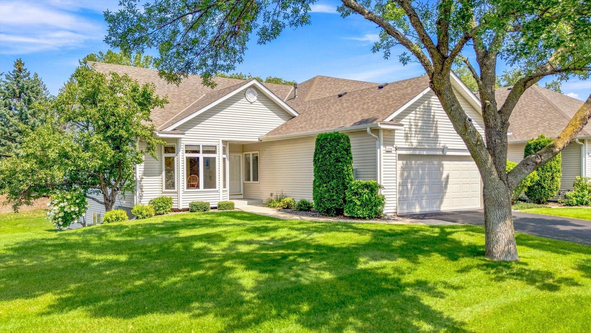 2774 Boulder Drive, Burnsville, MN 55337