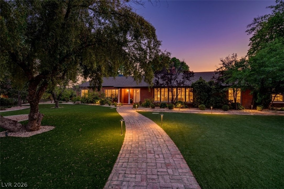 2001 Silver Avenue