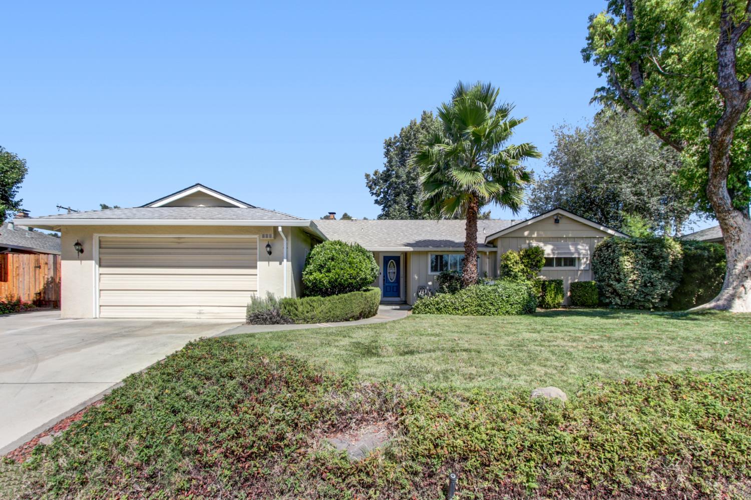 3226 Murchison Way, Carmichael, CA 95608