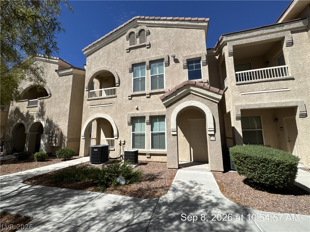 10550 West Alexander Road 2201