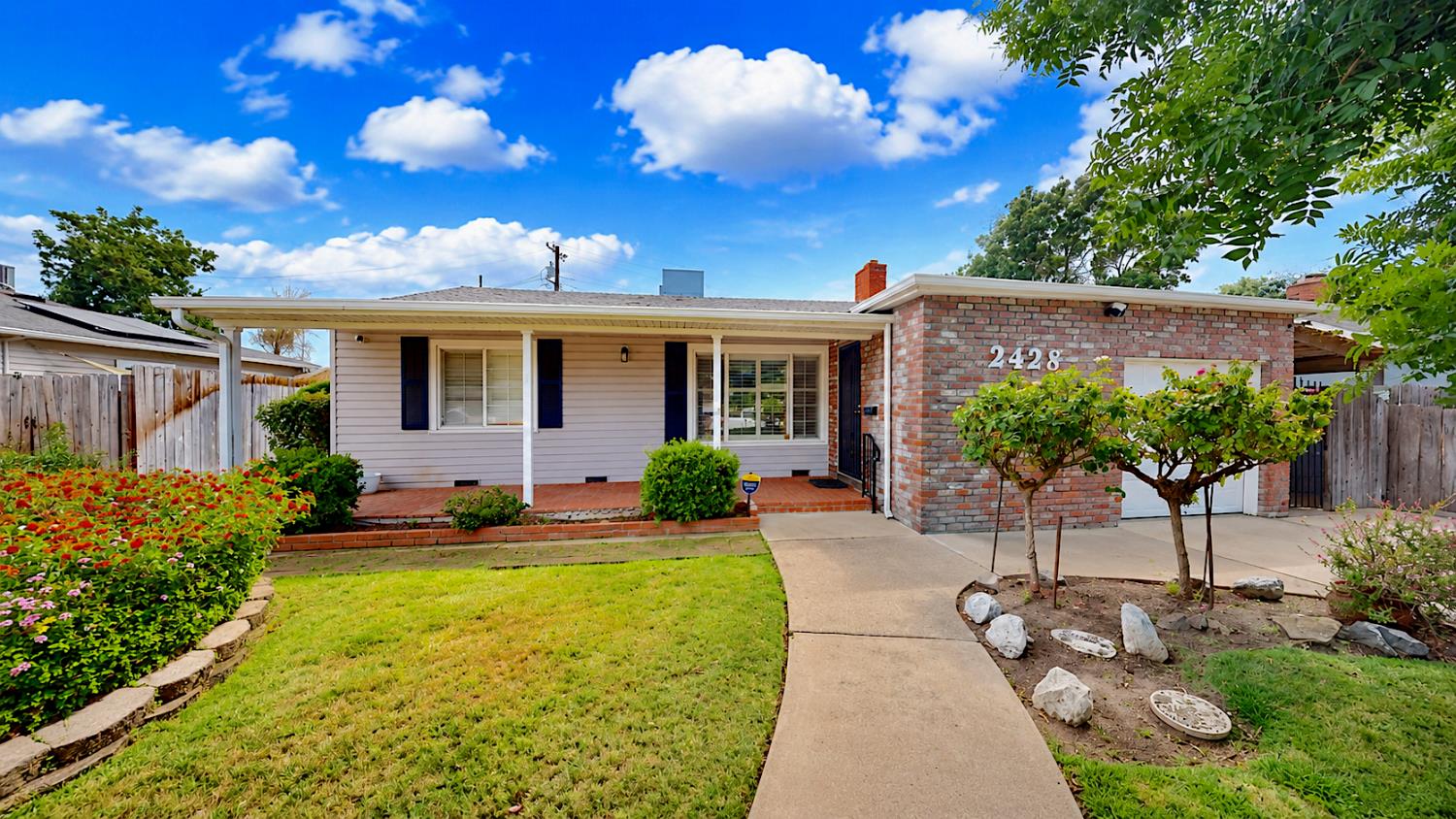 2428 W Mendocino Ave, Stockton, CA 95204-4022