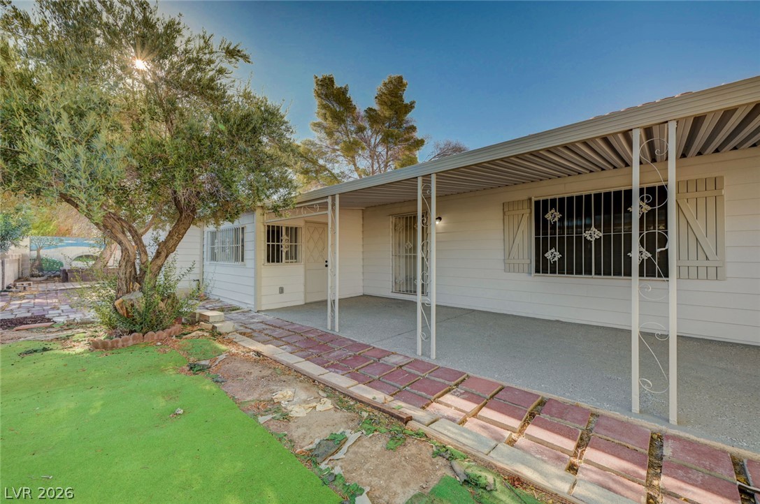 293 Sir William Way