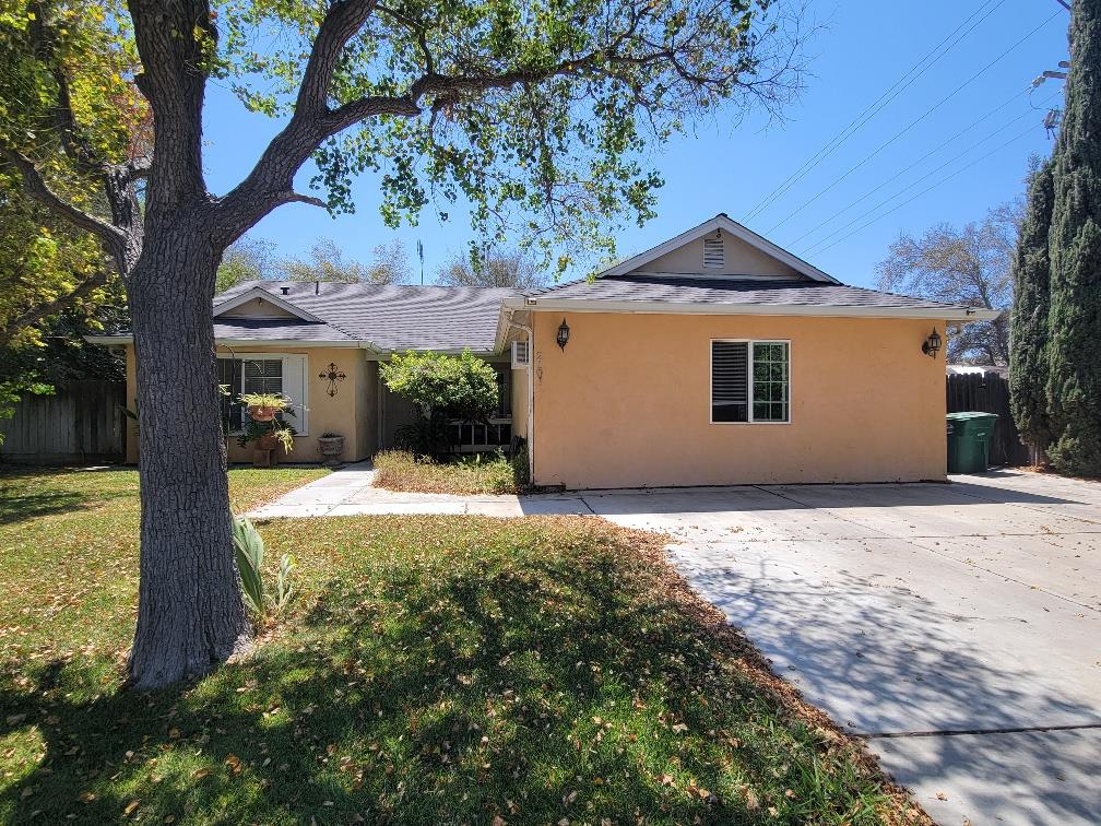 2101 Canal Farm Ln, Los Banos, CA 93635-5431