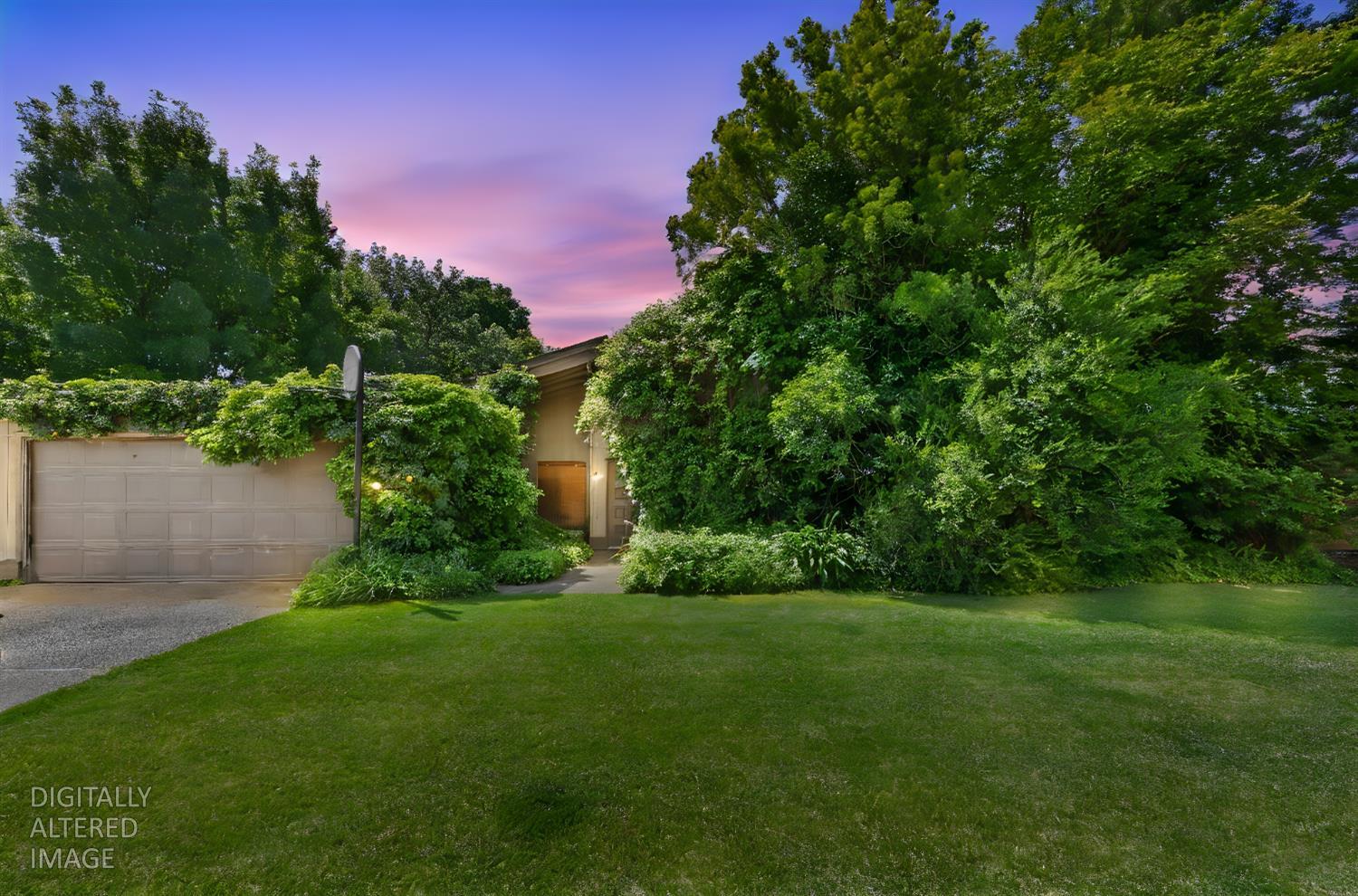 827 Del Oro St, Woodland, CA 95695-5044