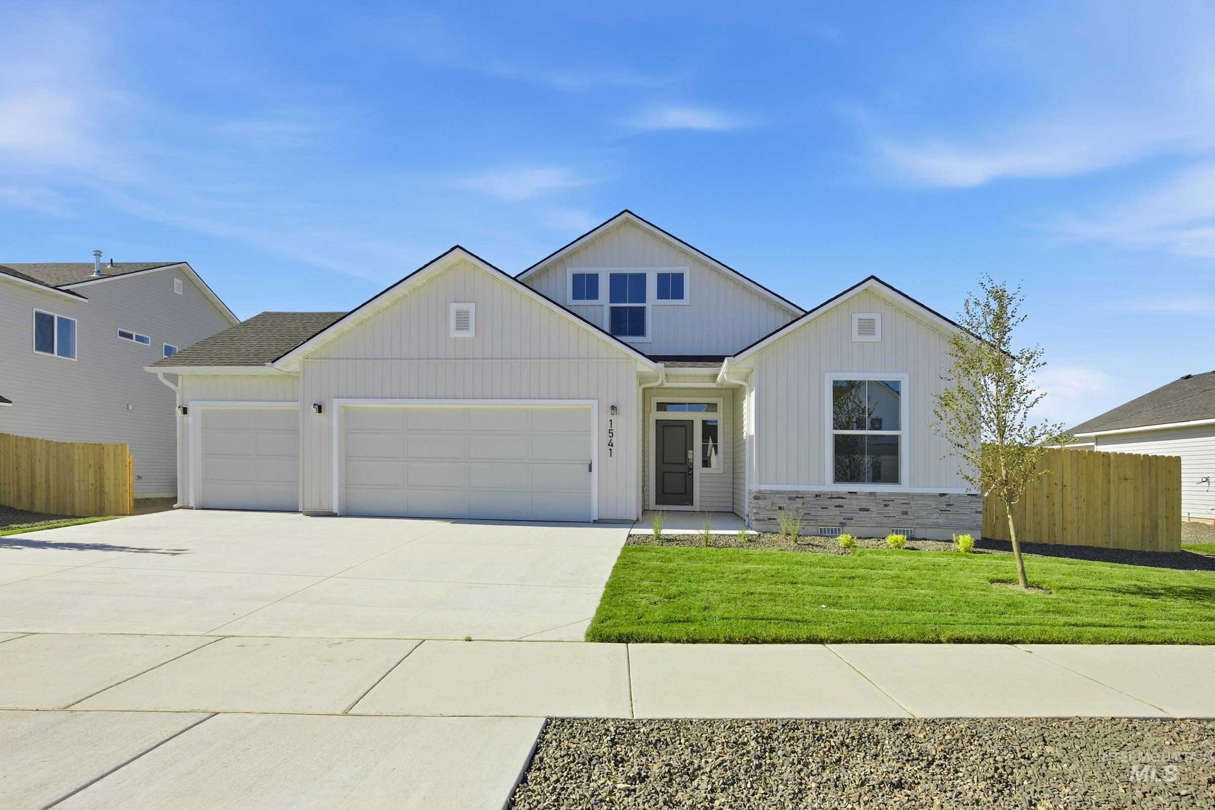 1825 Gyrfalcon St, Middleton ID 83644