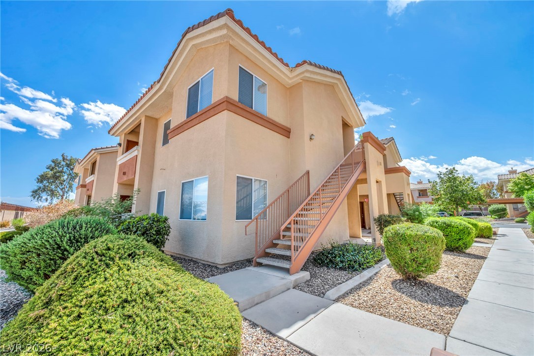 1050 East Cactus Avenue 2088