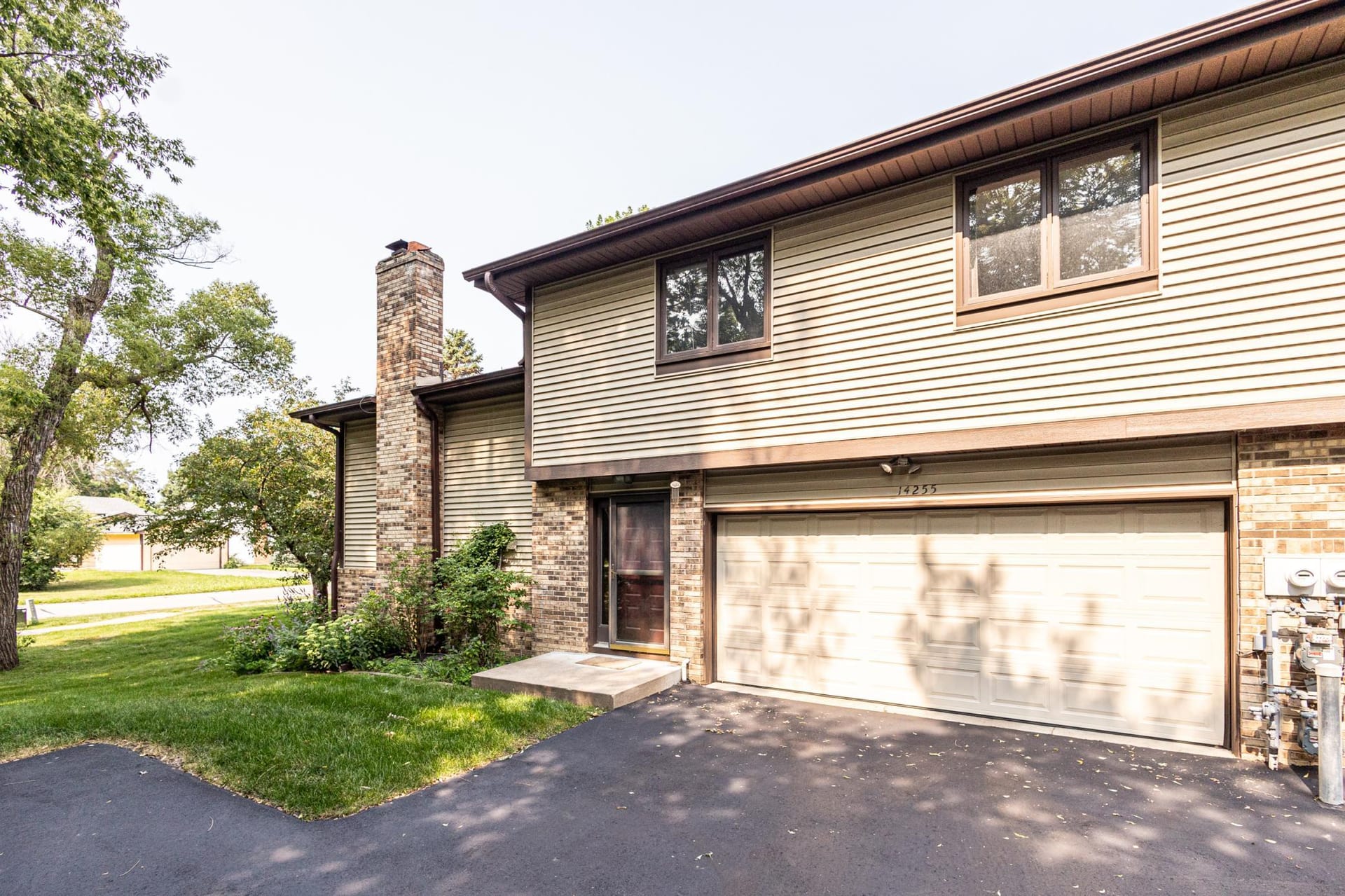 14255 Towers Lane, Eden Prairie, MN 55347