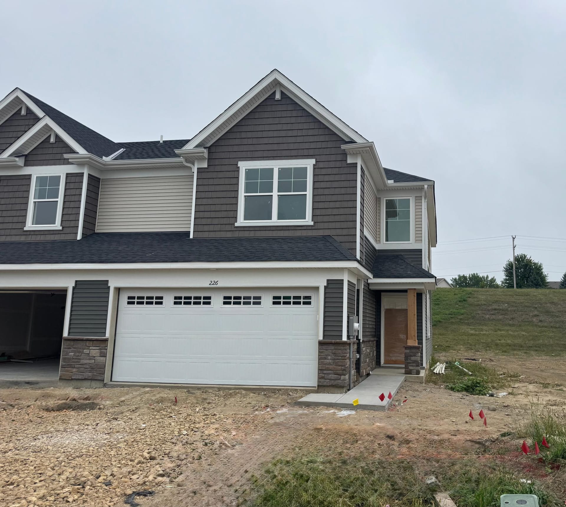 226 Huntington Drive, Waconia, MN 55387