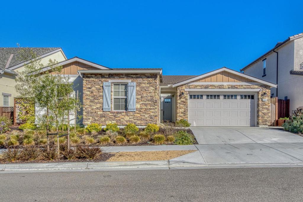 3036 Arroyo Drive