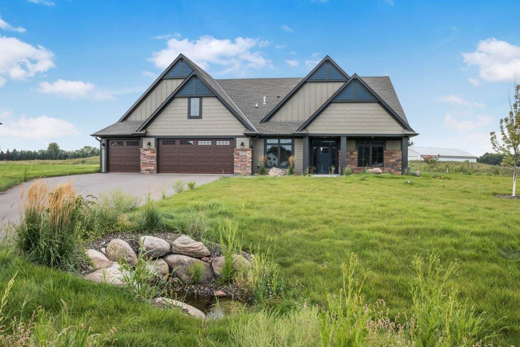 4572 166th Avenue NW, Andover, MN 55304