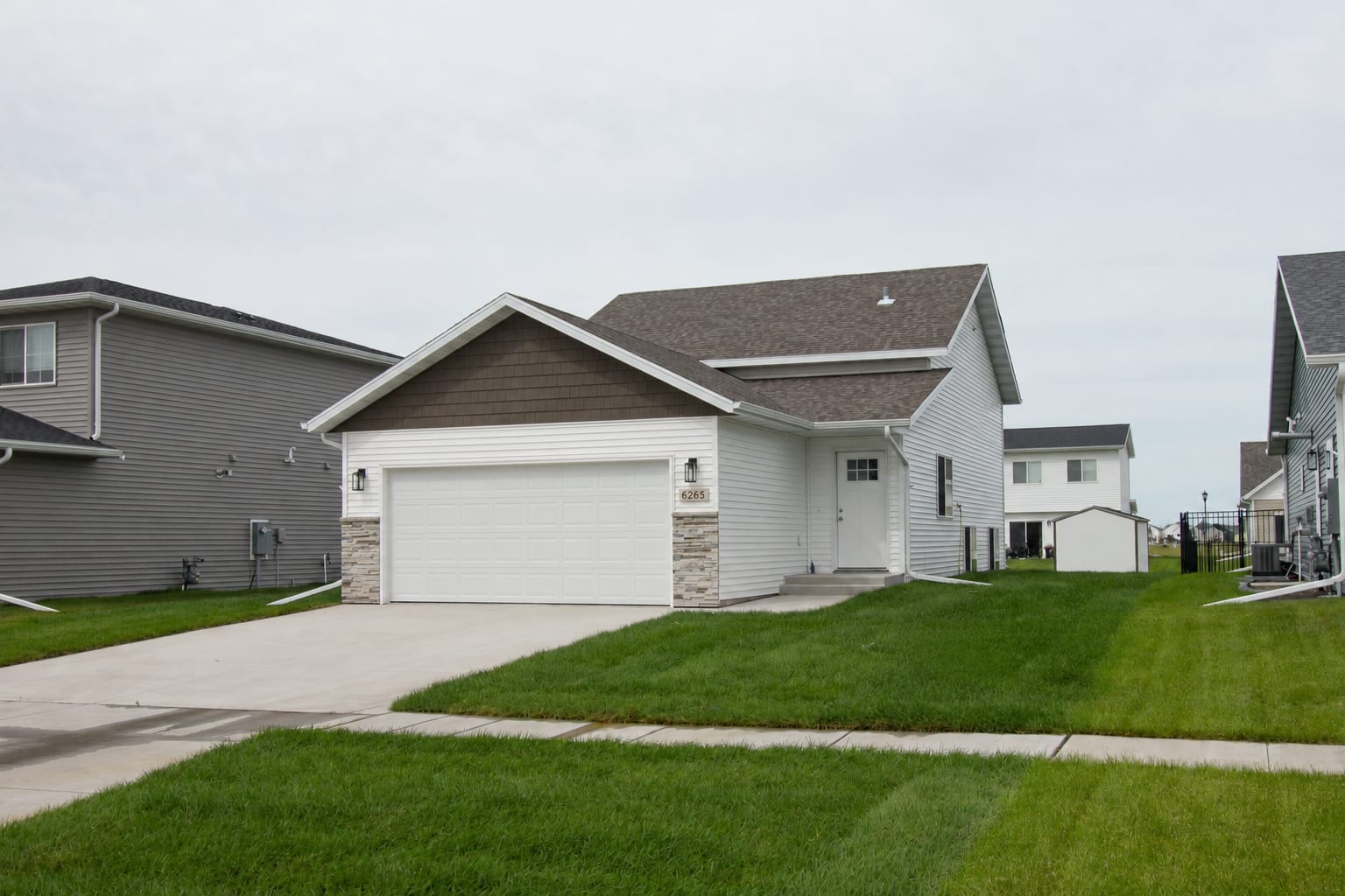 6265 86th Avenue S, Horace, ND 58047