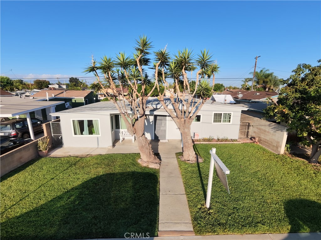 13425 Downey Ave