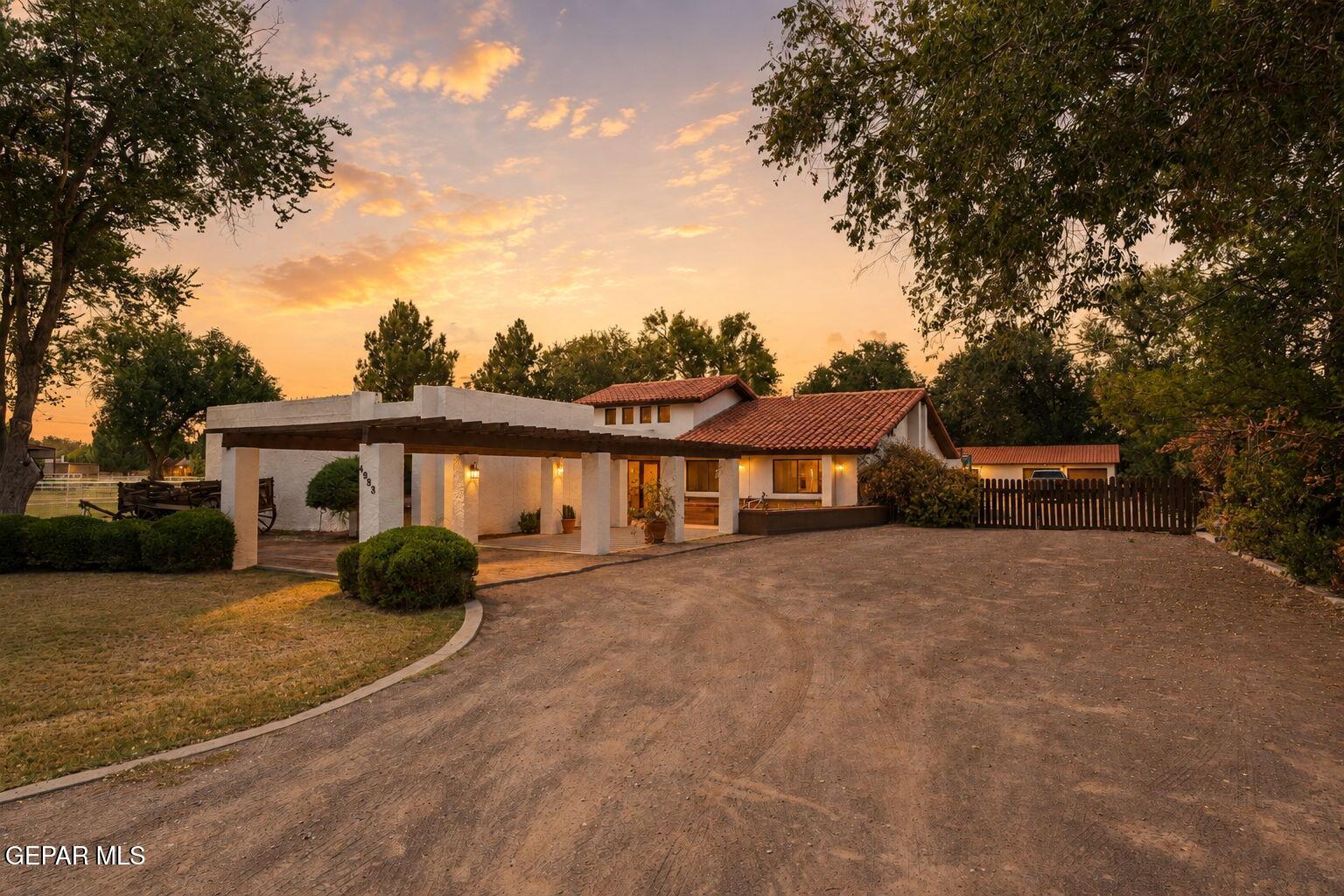 4383 BOY SCOUT Lane, El Paso, TX 79922