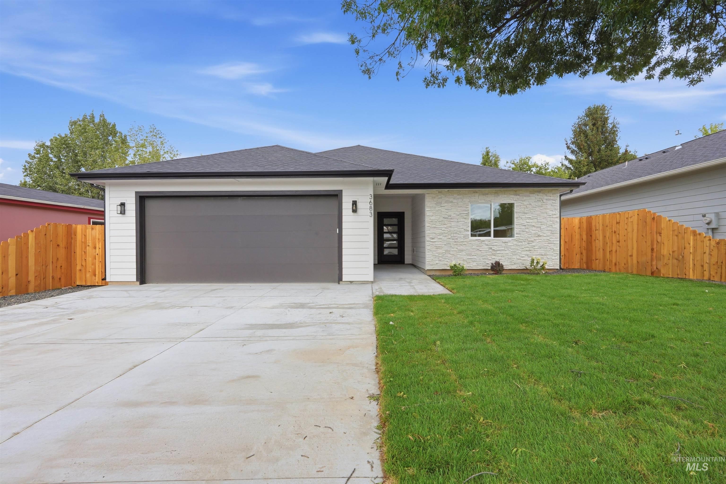 3683 S Kingsland Way, Boise ID 83716