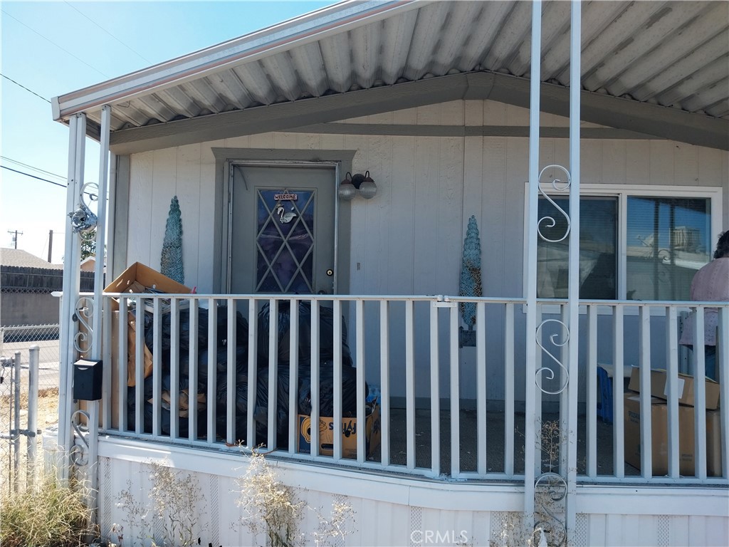 1045 N Azusa 128