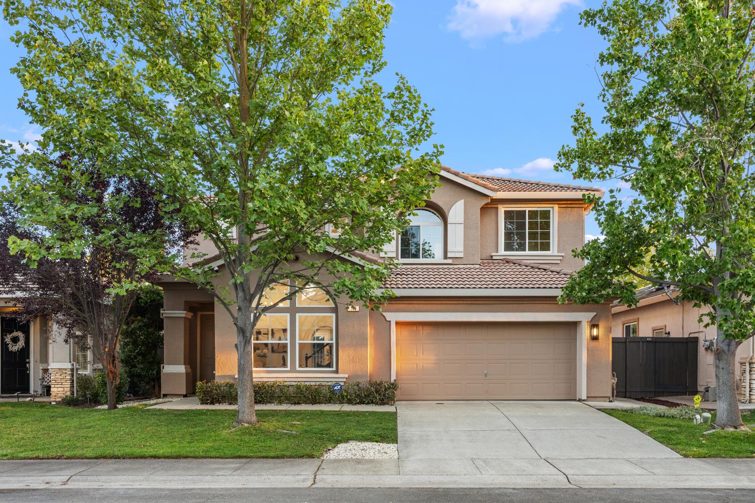 140 Cognac Cir, Sacramento, CA 95835-2035